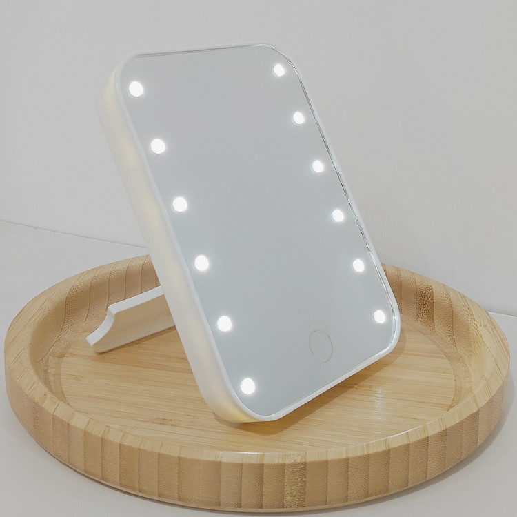 آینه چراغ دار لمسی