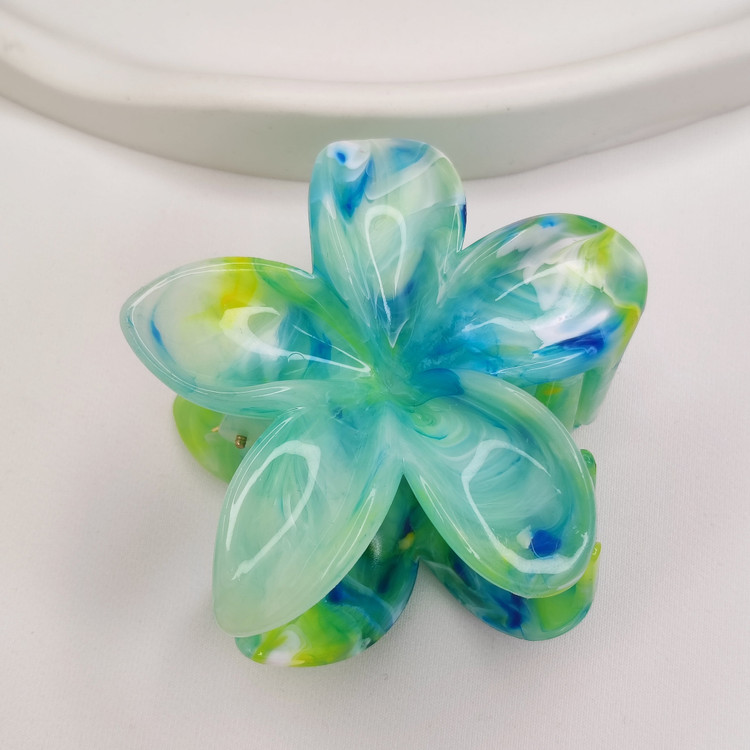 کلیپس پلومریا ابروبادی سبز