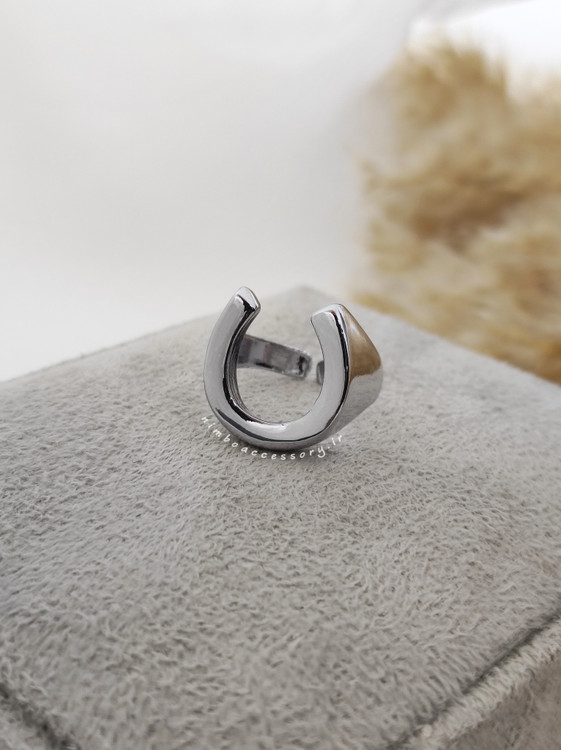 انگشتر مینیمال نعل نقره ای