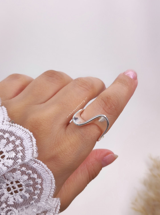 انگشتر مینیمال موج آبکاری نقره