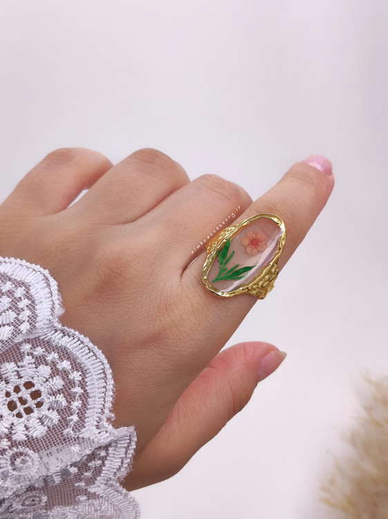 انگشتر گل طبیعی