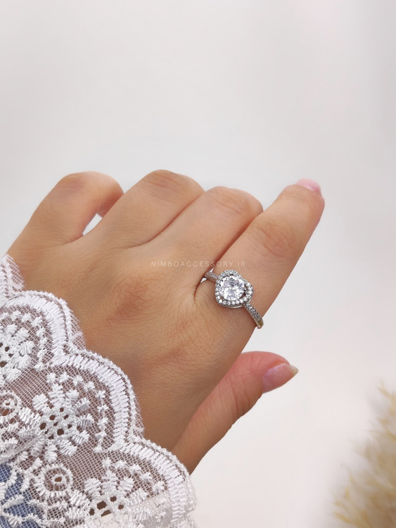 انگشتر جواهری قلب نقره ای