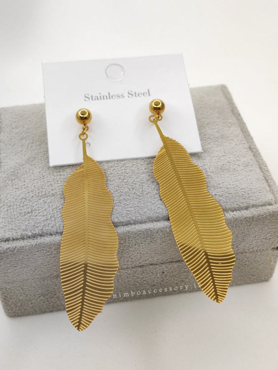 گوشواره مینیمال پر طلایی