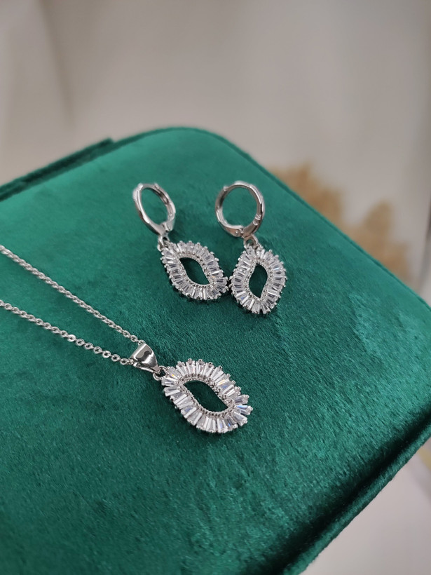 نیمست جواهری مینیمال