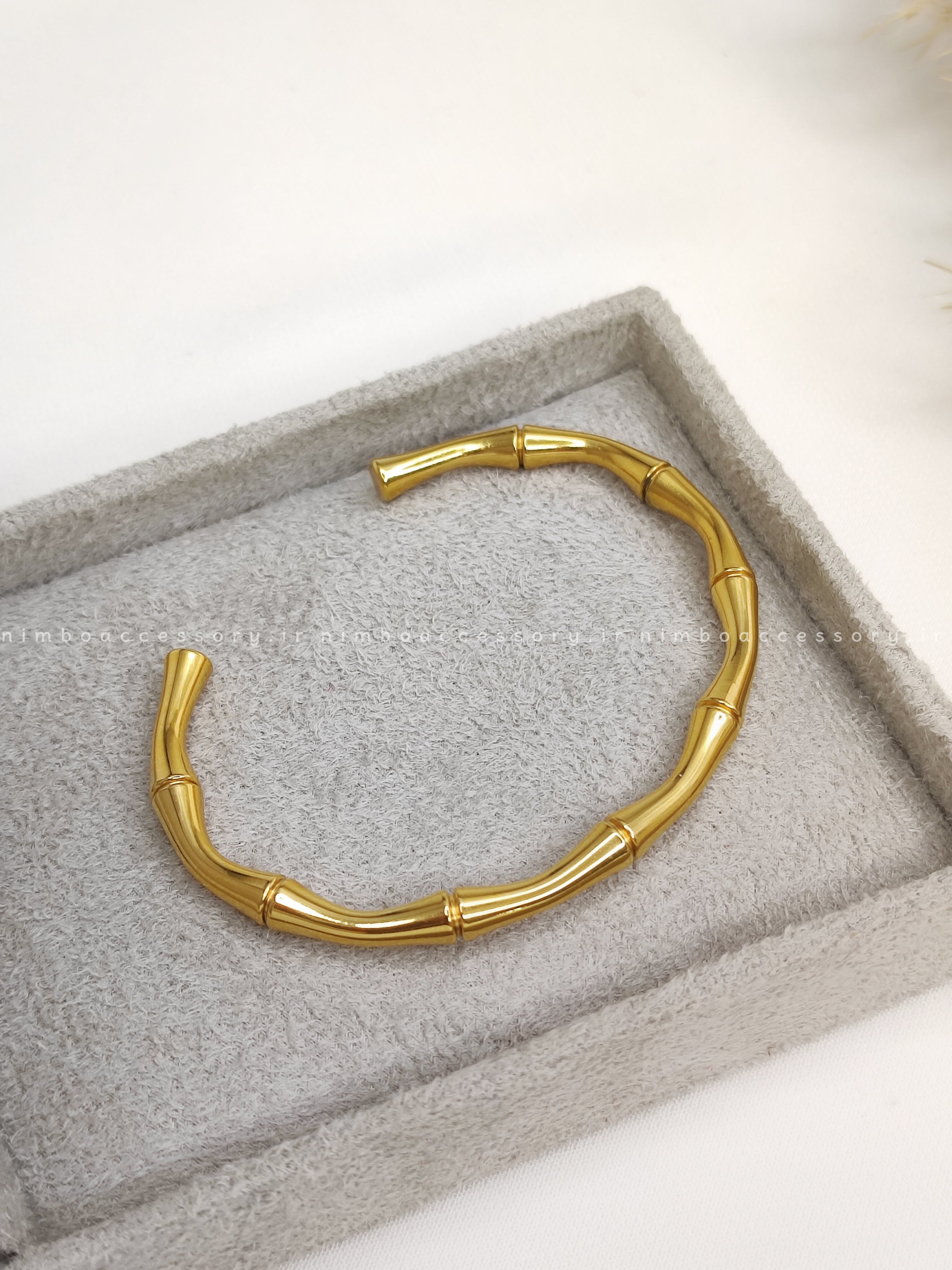 بنگل رومی طلایی