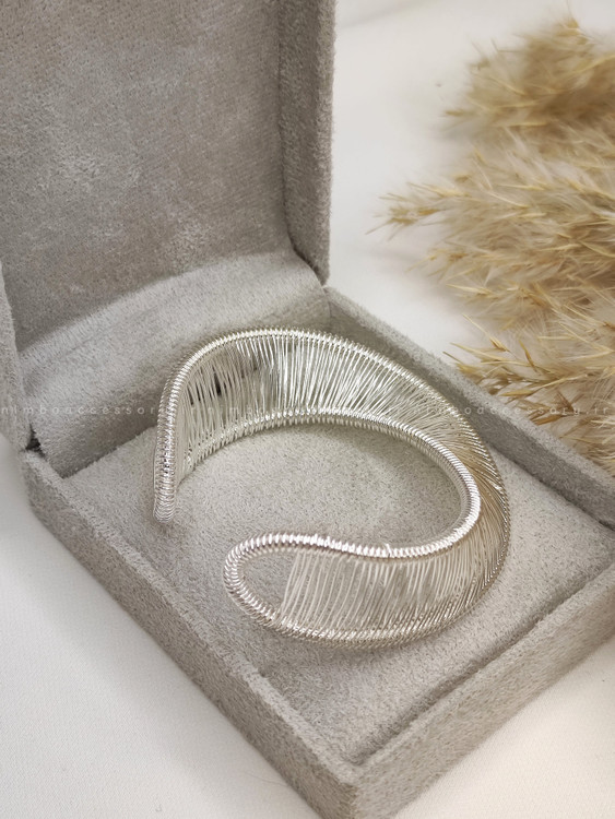 بنگل حصیری نقره ای