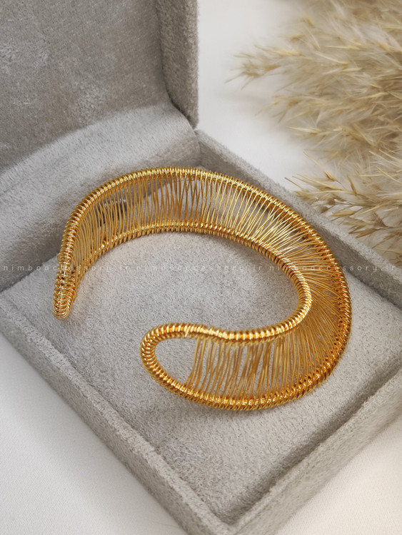 بنگل حصیری طلایی