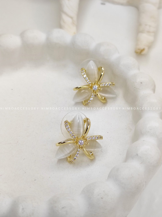 گوشواره صدفی