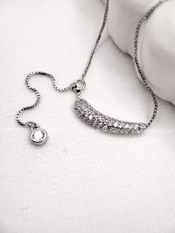 گردنبند نگین دار