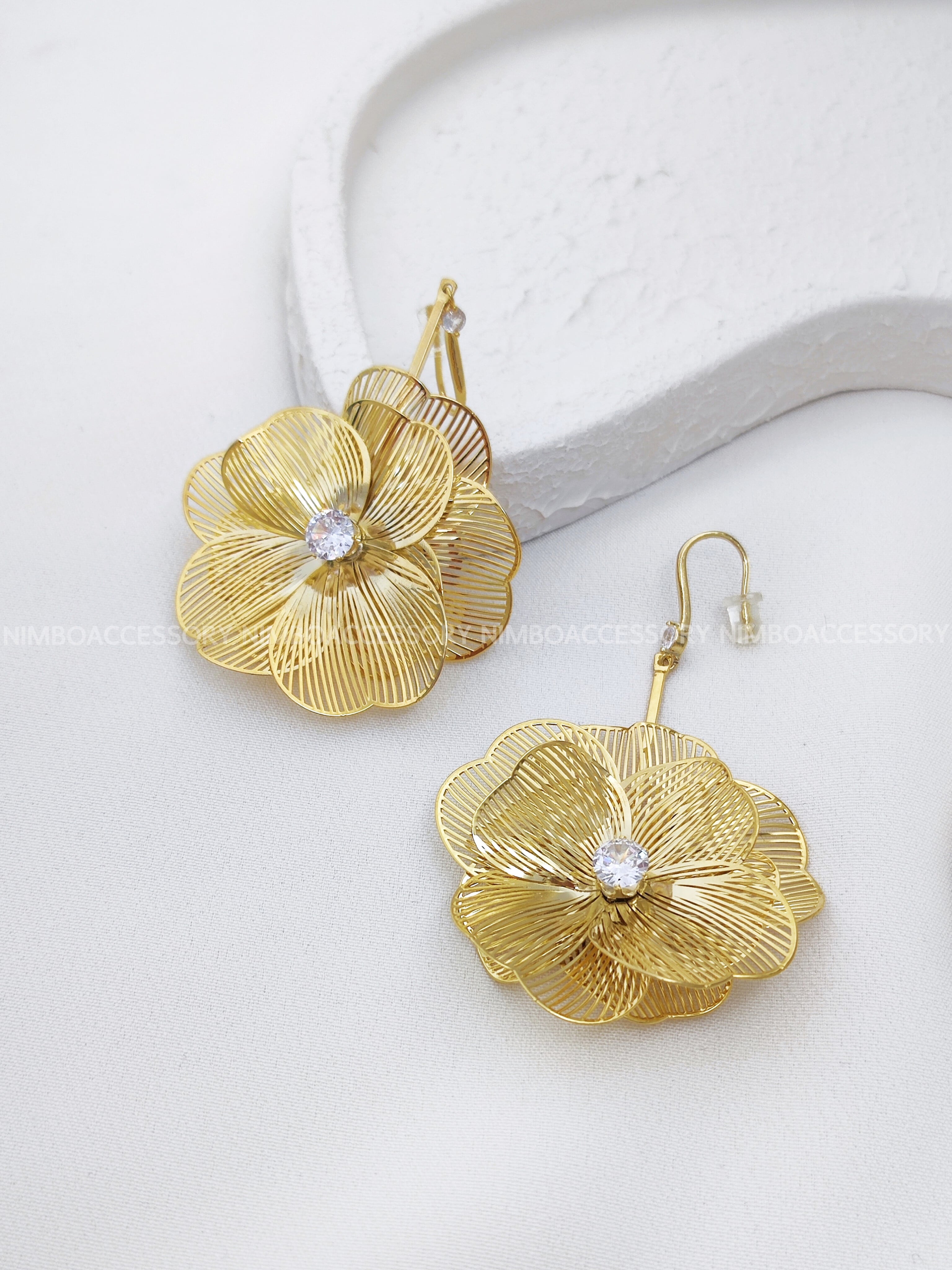 گوشواره گل توری