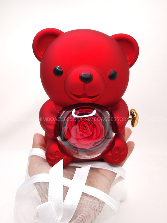 جعبه خرس قرمز