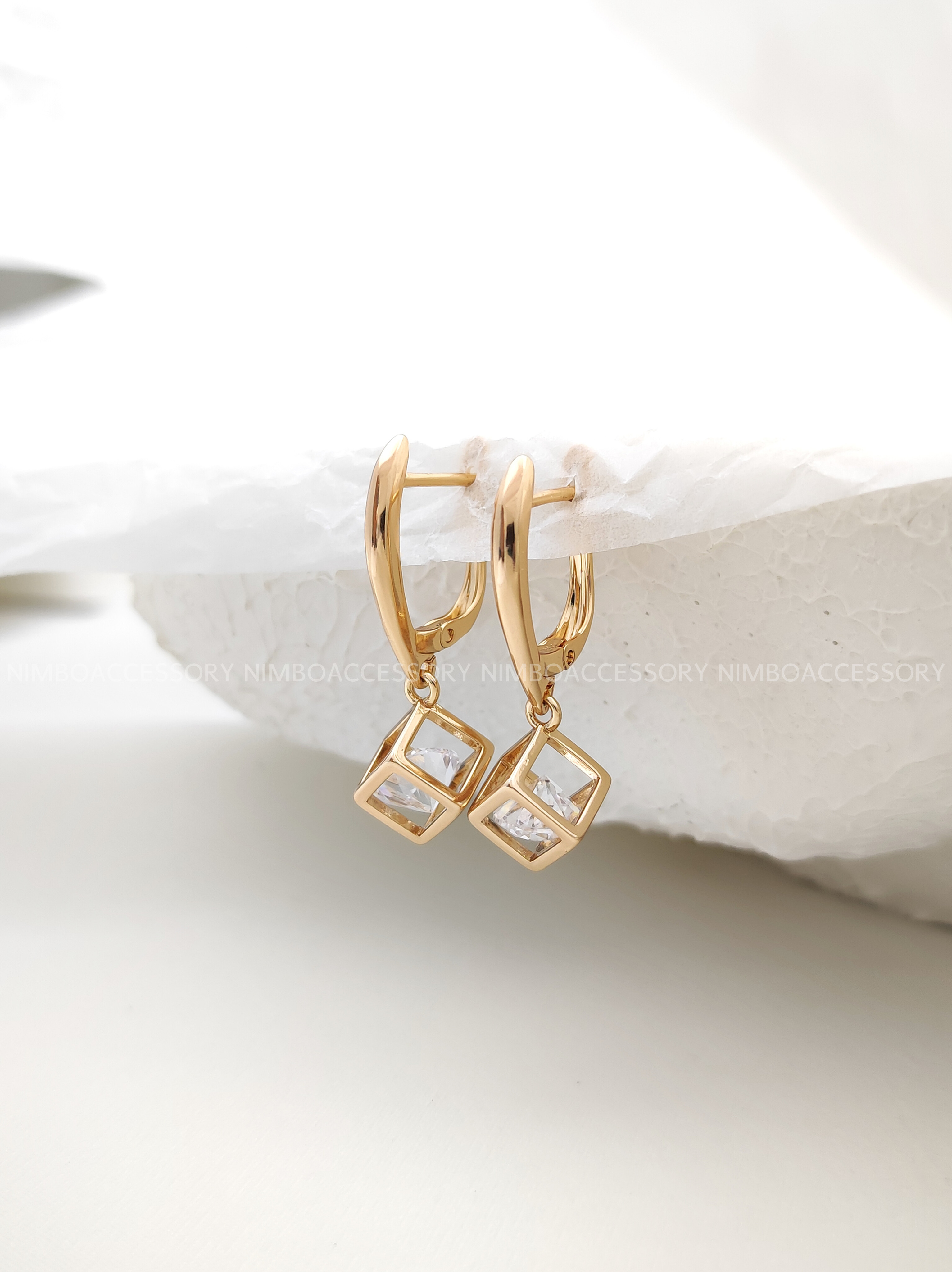 گوشواره مکعبی 406