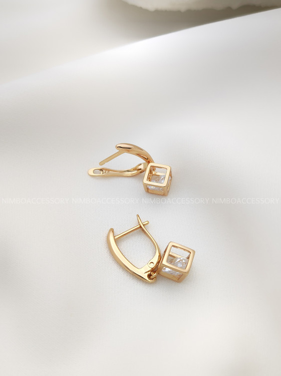 گوشواره مکعبی ژوپینگ