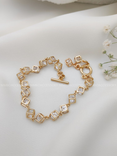 دستبند مکعبی