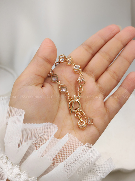 دستبند مکعبی طرح طلا