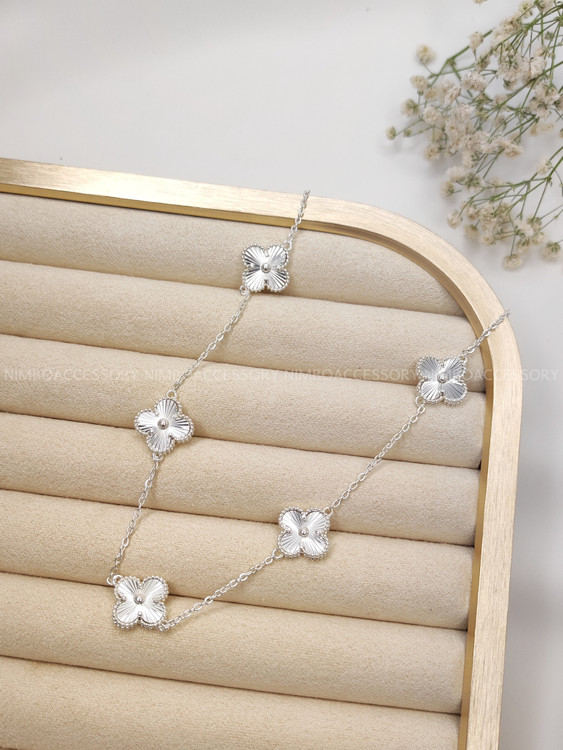 گردنبند ونکلیف نقره ای